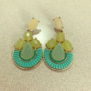 ⭐️B1G1FREE⭐️ Statement earrings! 👑💜